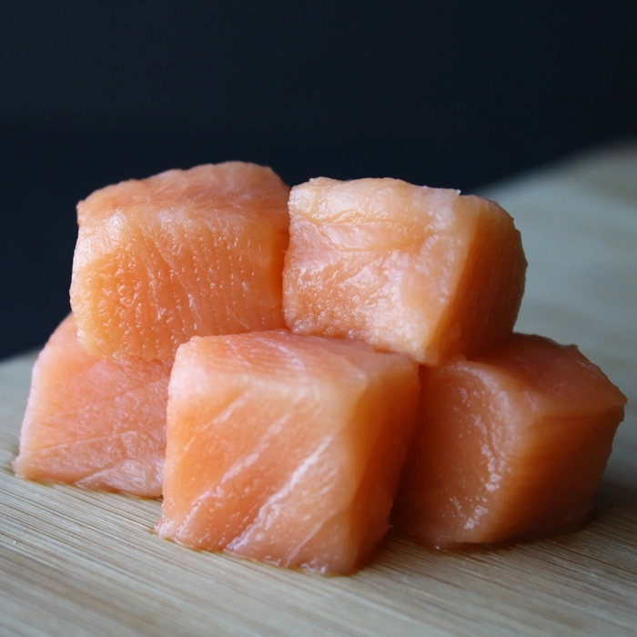 Cubes à Poké de saumon