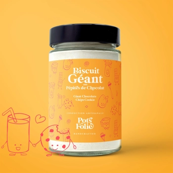 Giant Chocolate Chip Cookie