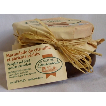 Pumpkin marmalade and dried apricots