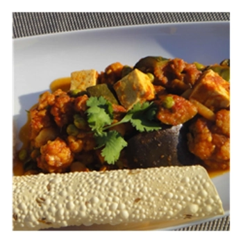 Vegetable Curry with Mango, Tomato and Tofu