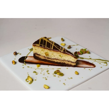 A taste of Dubai-Chocolate Pistachio Cake