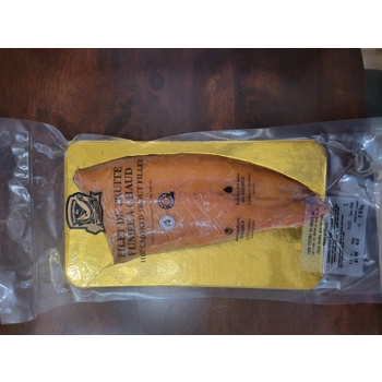 Filet de truite arc-en-ciel fumée à chaud