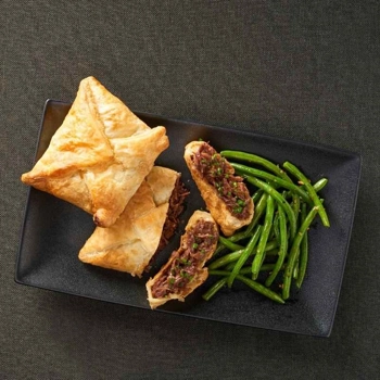 2 Braised beef puff pastries