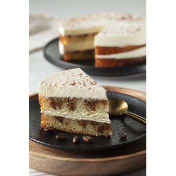 Tiramisu Cake