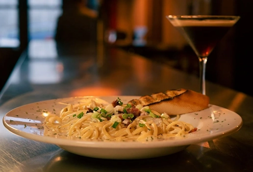 Le Tusker Cuisine & Pub