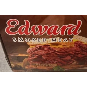 Boîte de viande fumée tranchée sous-vide