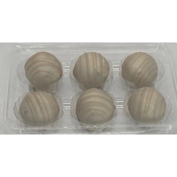 Maple-flavored cake bombs