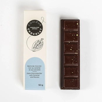 Barre de chocolat noir au caramel et aux pacanes