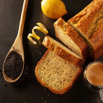 Lemon and poppyseed pound cake