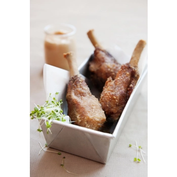 Pilon d'aile de canard cuit