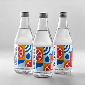 Eau gazéifiée à saveur de pamplemousse rose