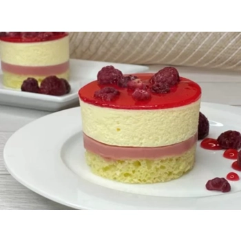 Raspberry mousse cake