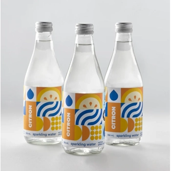 Eau gazéifiée à saveur de citron