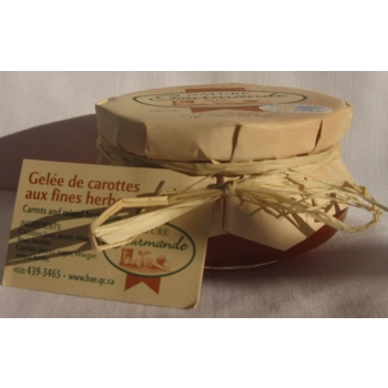 Carrot jelly with fine herbs